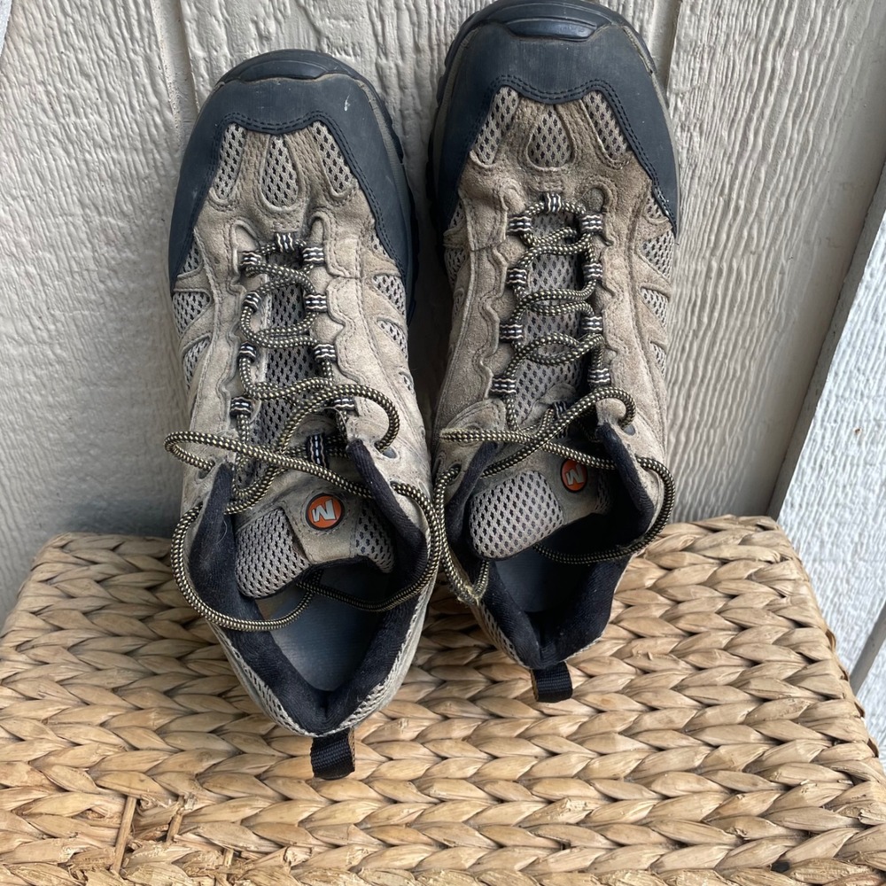 Merrell Hiking Shoes Men 9.5 Walnut Moab Ventilator Suede Mesh Vibram J86599